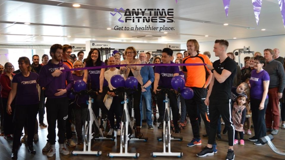 cost of anytime fitness franchise