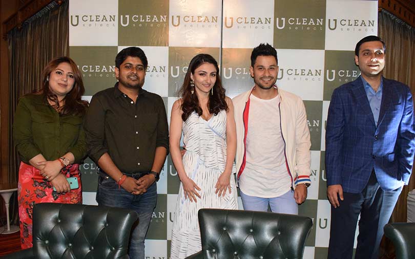 l-r-gunjan-co-founder-arunabh-sinhafounder-and-ceo-soha-ali-khan-kunal-kemmu-anubhav-chopra-investor-min UClean collaborates with USA’s Chem-Dry